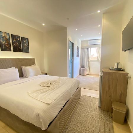 Seven Pyramids Panoramic View Inn Kafret el-Gabal Екстериор снимка