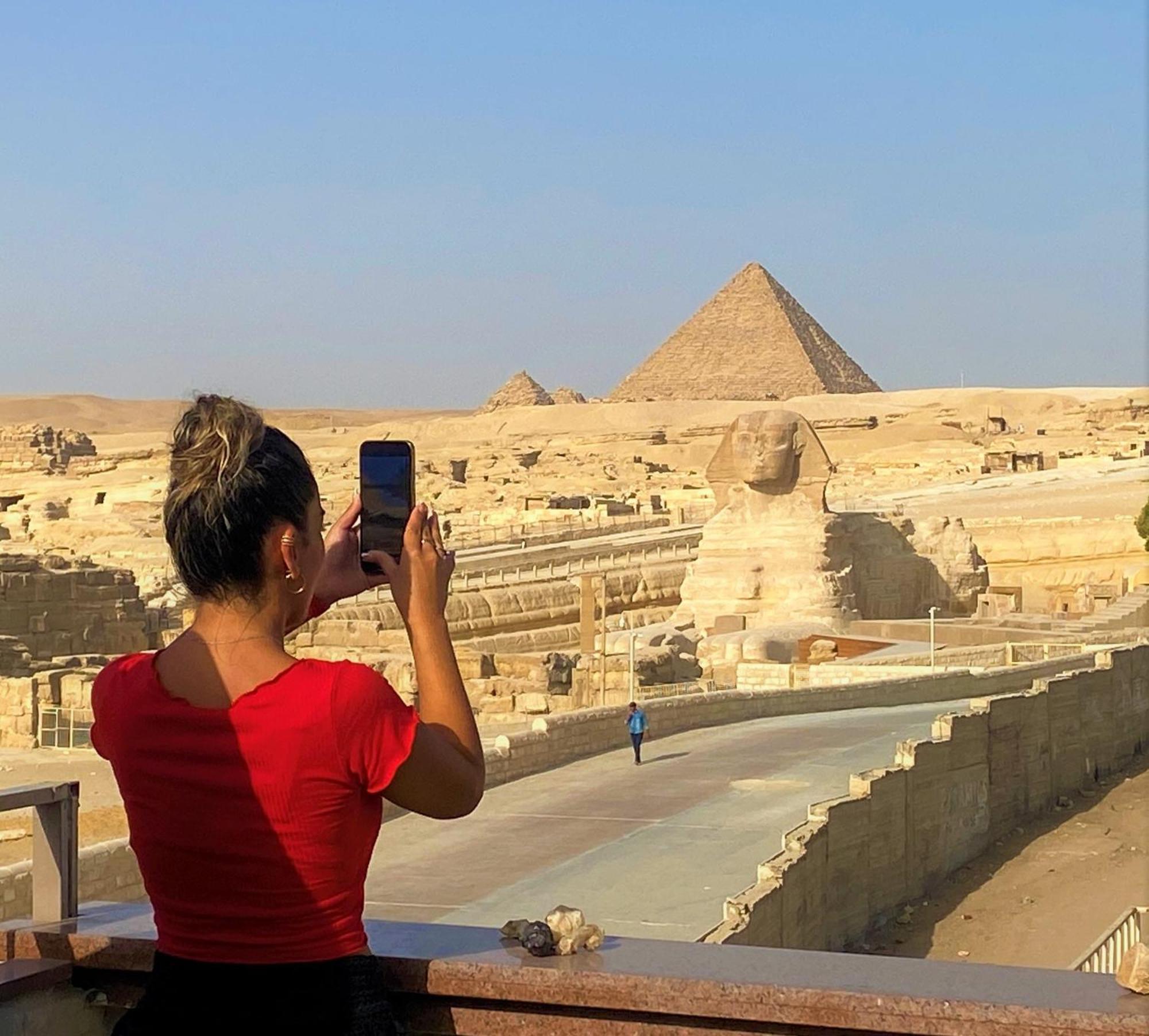 Seven Pyramids Panoramic View Inn Kafret el-Gabal Екстериор снимка