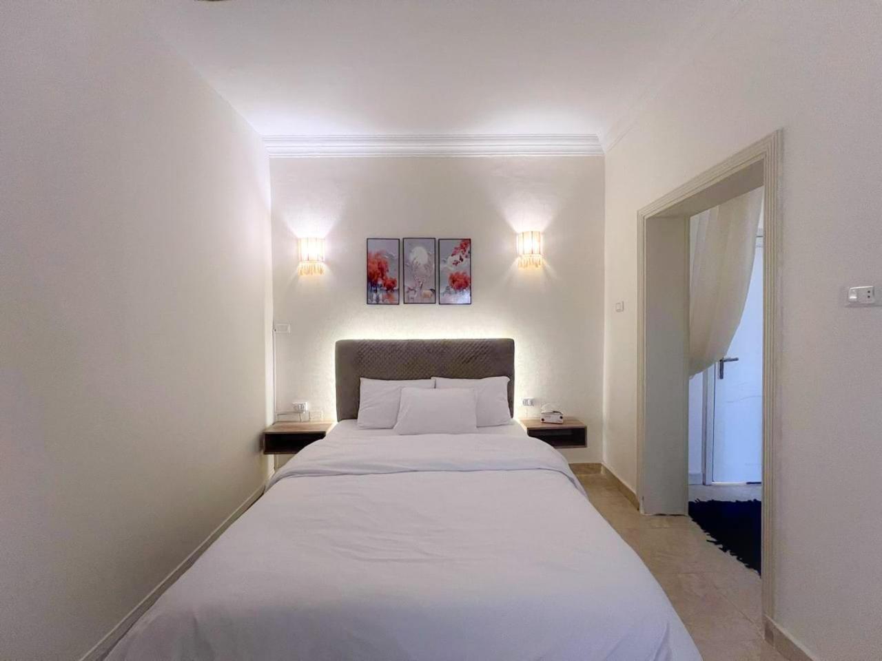 Seven Pyramids Panoramic View Inn Kafret el-Gabal Екстериор снимка