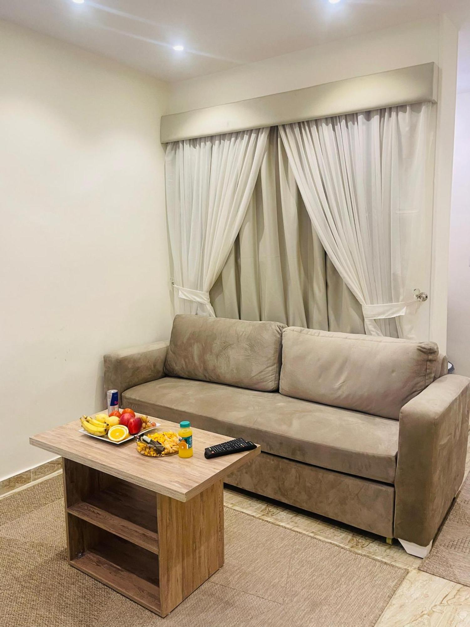 Seven Pyramids Panoramic View Inn Kafret el-Gabal Екстериор снимка